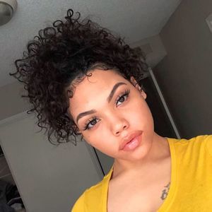 Meet your Posher, Alexandria